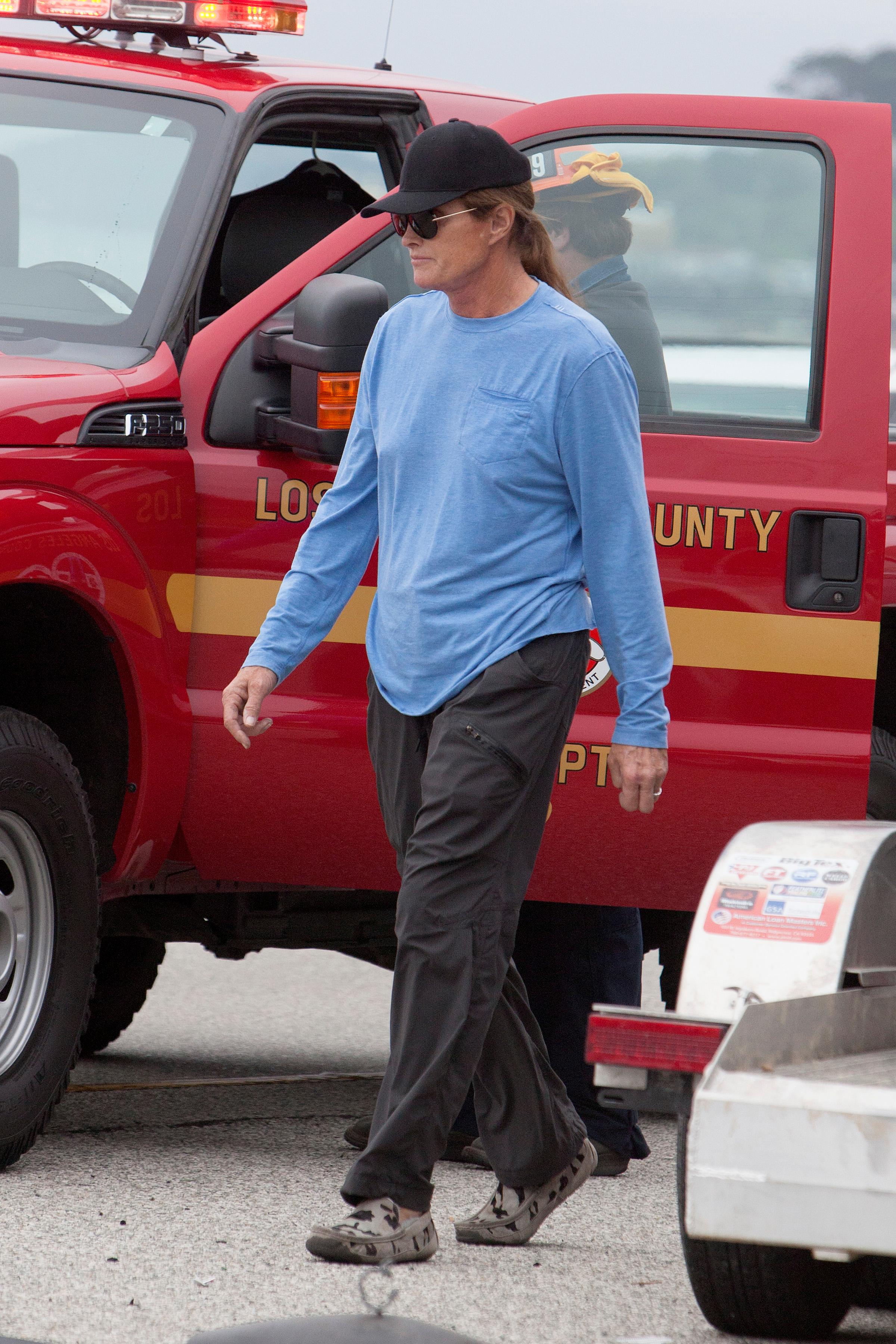 EXCLUSIVE TO INF. **PREMIUM RATES APPLY** Bruce Jenner In a Car Accident