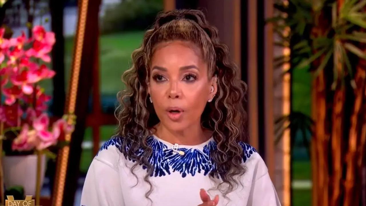 Image of Sunny Hostin called Kelly an 'ugly person.'