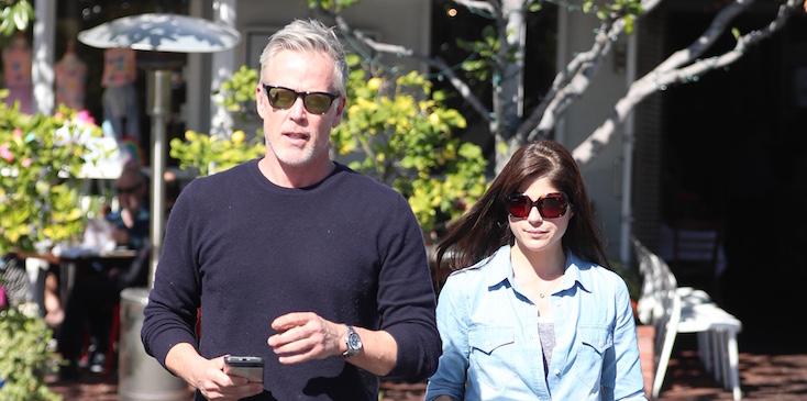 Selma Blair and her boyfriend have lunch at Fred Segal