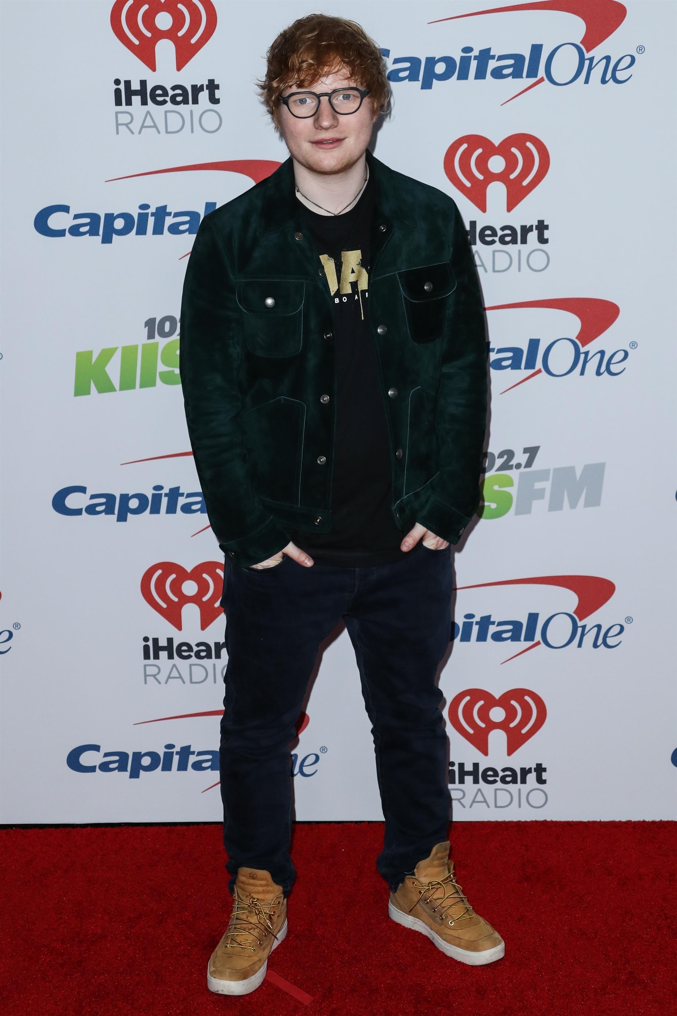 102.7 KIIS FM&#8217;s Jingle Ball 2017 &#8211; Arrivals