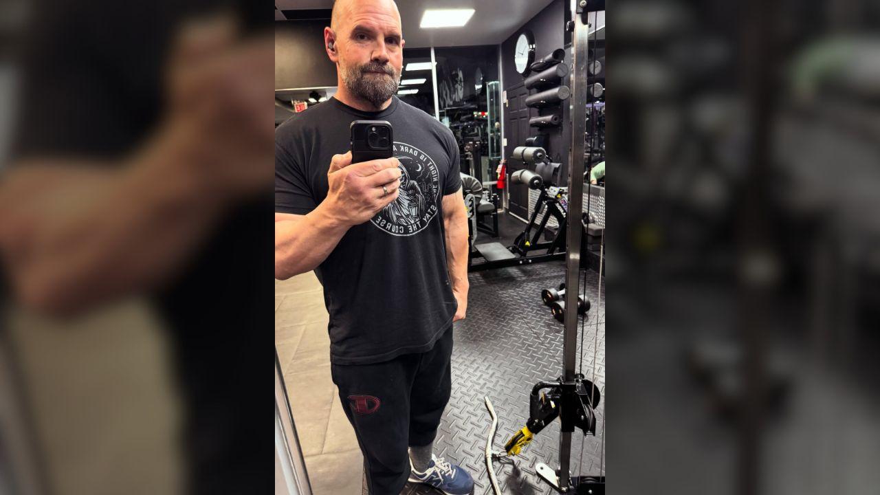 Image of Ethan Suplee has continued documenting his health journey through his podcast and Instagram.