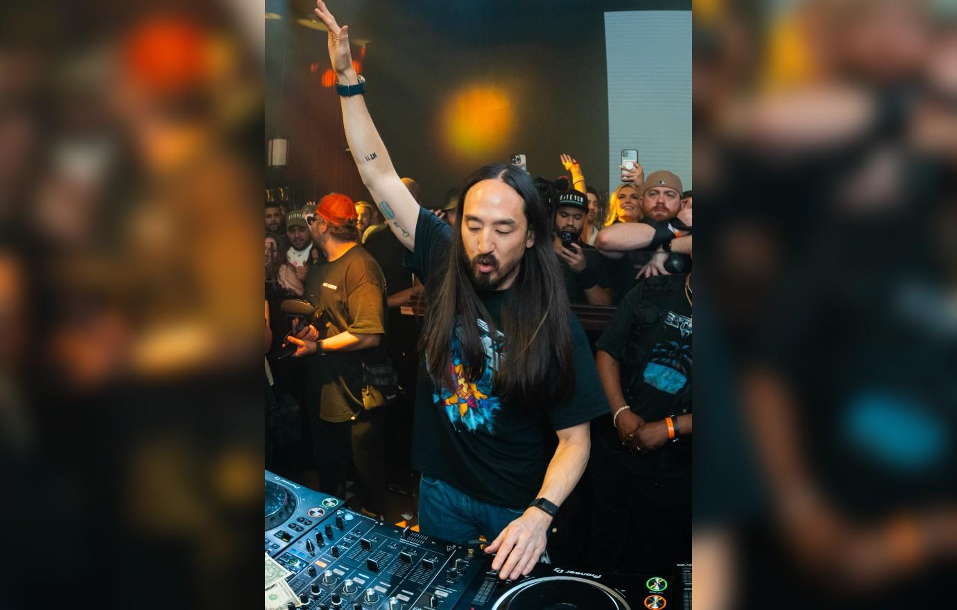 steve aoki djs at hotspot eeven miami