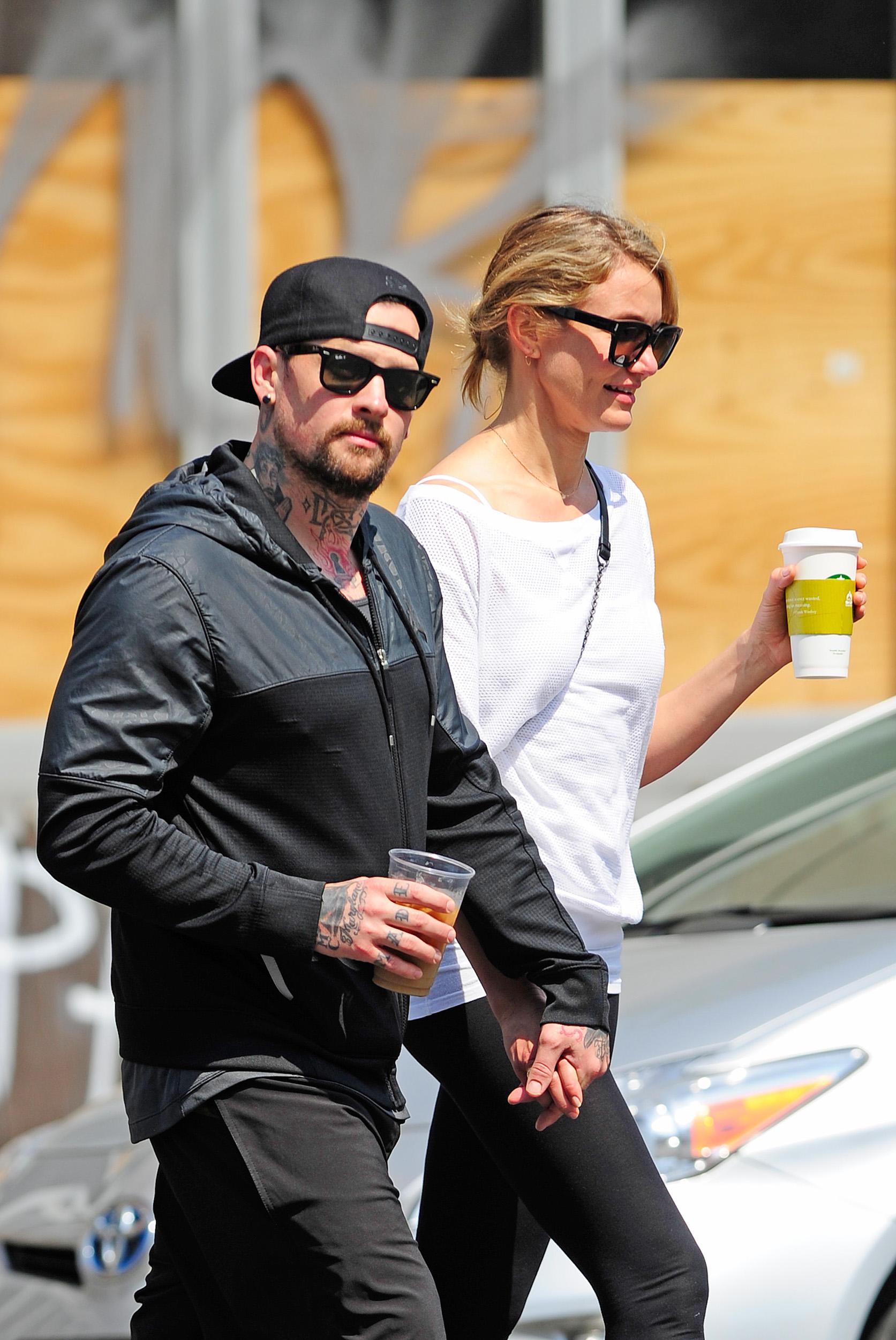 EXCLUSIVE: **PREMIUM RATES APPLY****NO DAILY MAIL ONLINE**Cameron Diaz seen hand in hand with new boyfriend Benji Madden in NYC