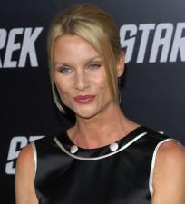 2010__04__nicollette_sheridan_april6news 204×225.jpg