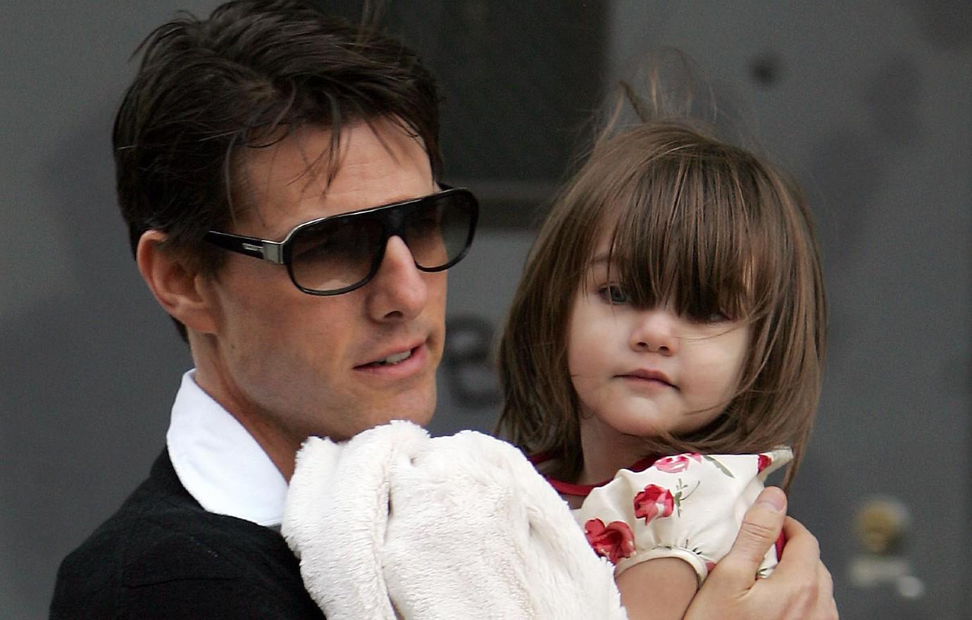 suri cruise estranged from tom