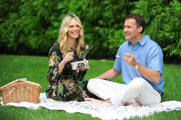 Molly Sims Picnic with Gelato 7 19 15 #1