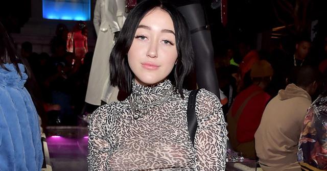 Noah Cyrus Goes Braless In A See Through Shirt At Cardi B Event