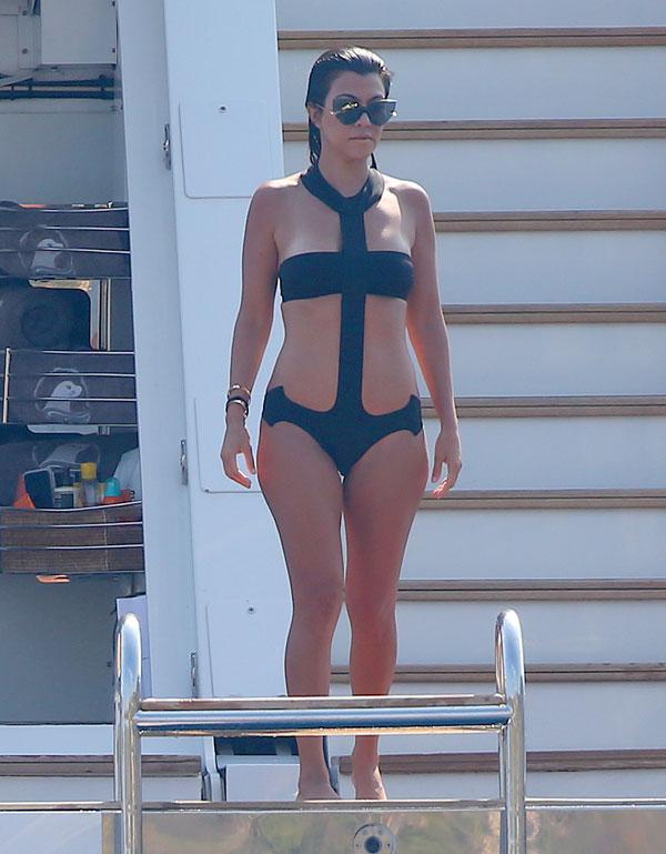 kourtney kardashian sexy black bikini vacation yacht photos