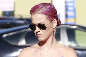 2011__08__Katy Perry Pink Hair Aug2nea 300×200.jpg