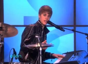 2011__02__Justin_Bieber_Feb9newsnea 300×218.jpg