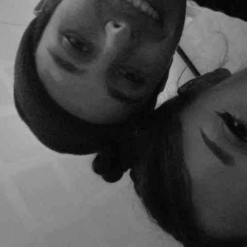 Ariana Grande Bikini Instagram Selfie Posts