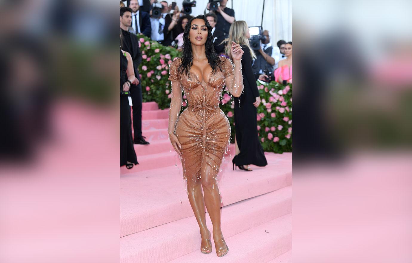 Kim-Kardashian-Met-Gala-Dress