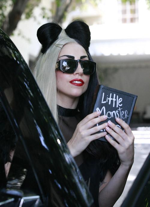 2011__07__Lady_Gaga07272011F_ _1.jpg