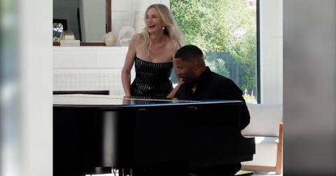 Jamie Foxx & Cameron Diaz Sing About Their Friendship In Netflix Promo