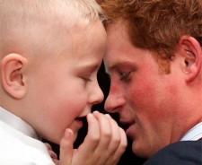 2009__09__princeharryhoriz 225×184.jpg