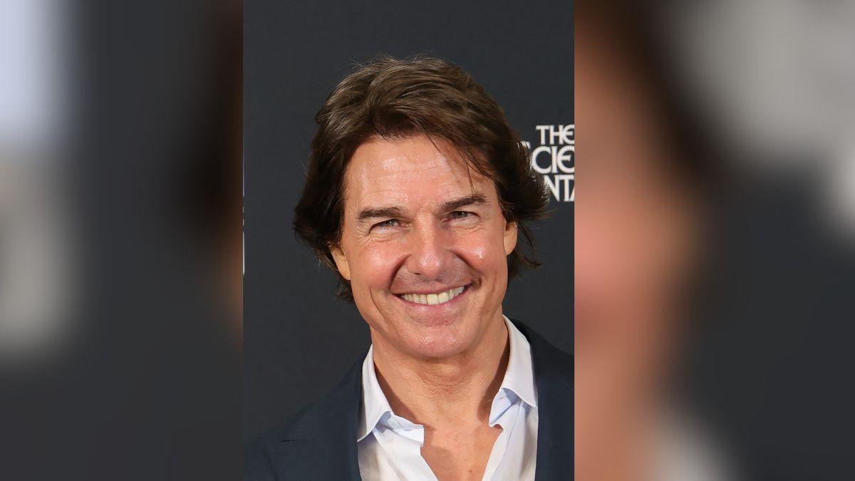 image of Tom Cruise did his own stunts in the movie. 