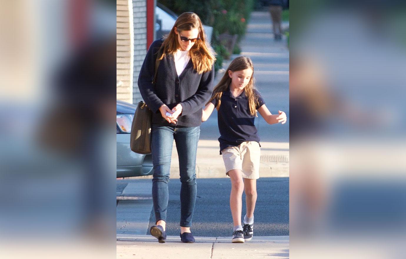 Jennifer Garner takes Seraphina to an optometrist appointment