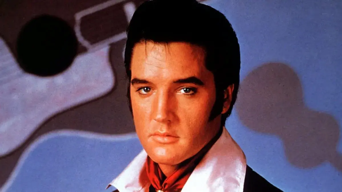 image of Donald Trump toured Graceland. 