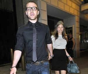 2010__05__Justin_Jessica_May3_09a 300×284.jpg