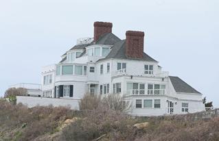 Taylor swift mansion teaser_319x206.jpg