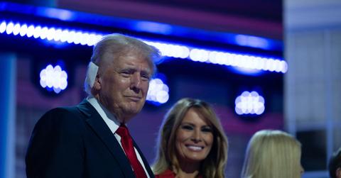 donald trump admission kissing someone melania