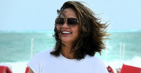 Chrissy Teigen No Bra Nearly Naked John Legend Long