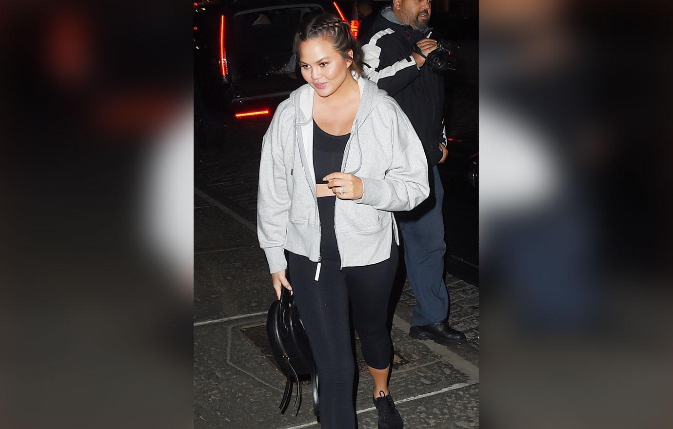 Pregnant Chrissy Teigen and John Legend get dinner at Dean &amp; DeLuca in SoHo