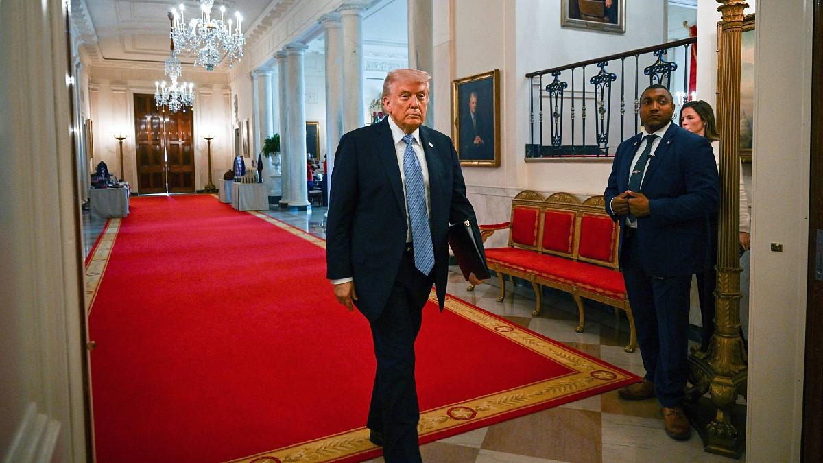 image of CNN medical analyst Dr. Jonathan Reiner has previously expressed concern about the president. 