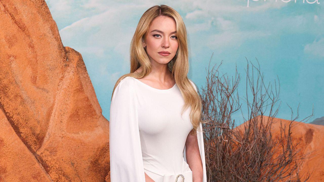 Image of Sydney Sweeney recalled that her father and grandfather left while watching an intimate scene in ‘Euphoria’, while her grandmother continued to support her acting career.
