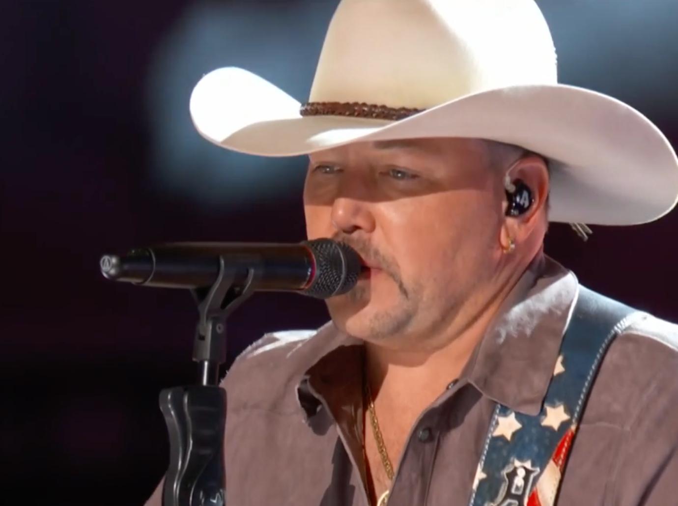 jason aldean performs cmt music awards racist song watch