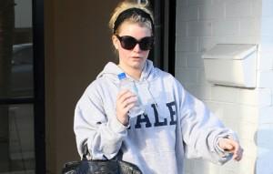 2011__02__Jessica_Simpson_Feb25_55a 300×191.jpg