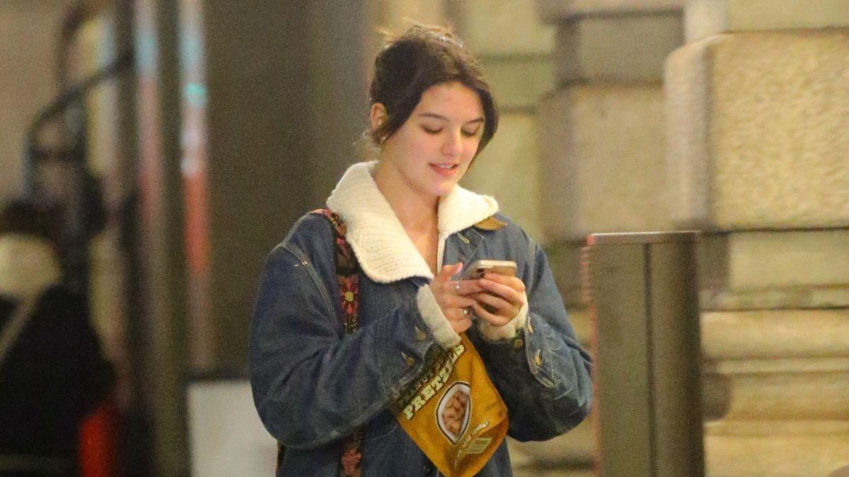 Image of Tom Cruise believes, however, that it 'must happen on Suri's terms' and 'he will respect' if she is not 'ready.'