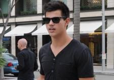 2009__10__infphoto_1100427 225×158.jpg