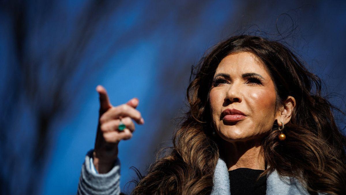 Image of The report also detailed complaints about Kristi Noem and Corey Lewandowski berating staff and approving contracts exceeding $100,000.