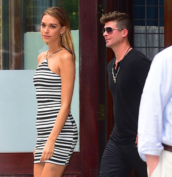 Robin thicke engaged3