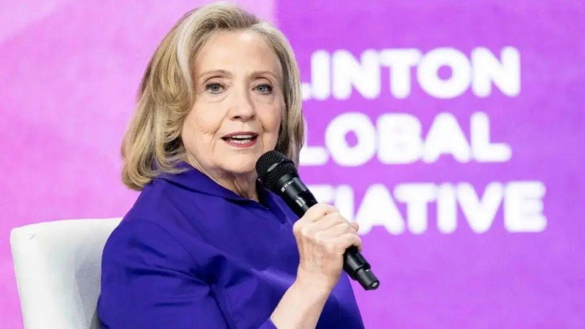 Photo of James Comer is seeking to hold both 'Clintons in criminal contempt of Congress.'