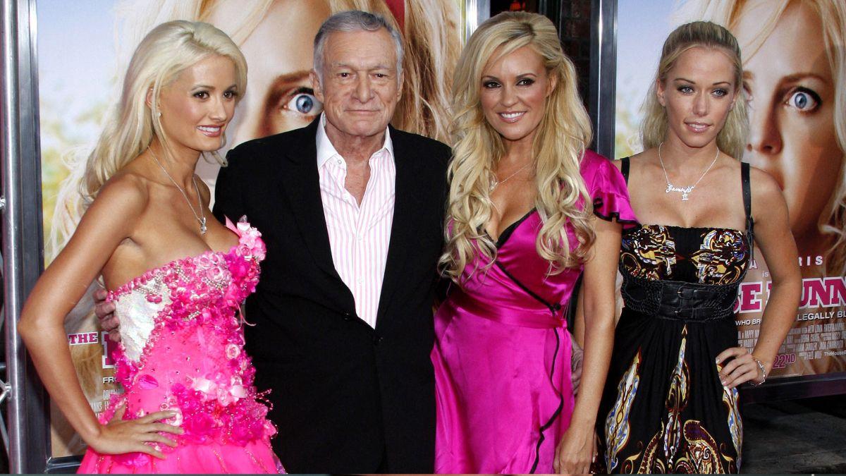 image of holly Madison and Hugh Hefner 