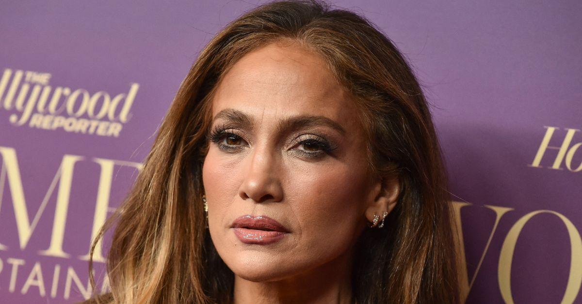Photo of Jennifer Lopez joked about her past marriages while onstage.