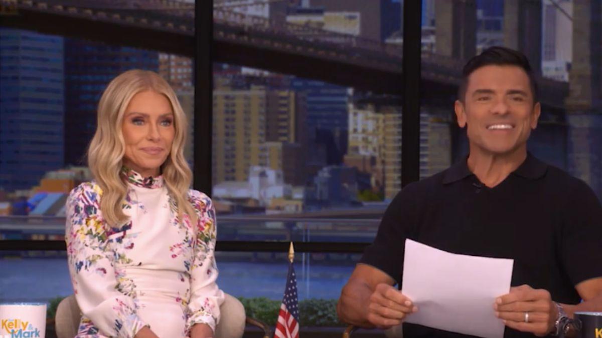 Image of Kelly Ripa rolled her eyes as Mark Consuelos talked about their dog Lena.