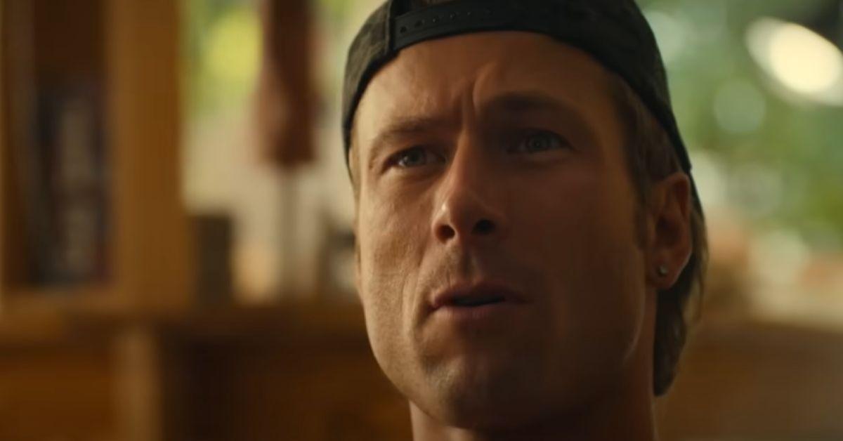 chad powers glen powell hulu football series synopsis cast release date