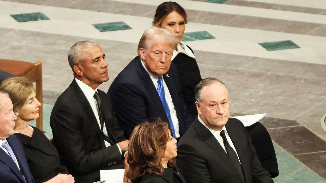 image of trump and obama 