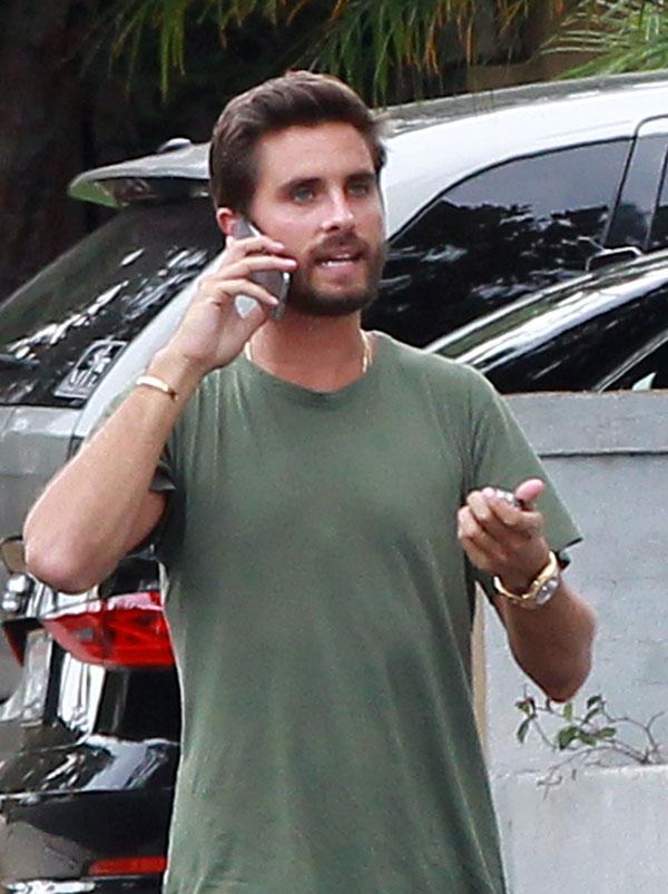 Scott disick skinny smirks calabasas 02