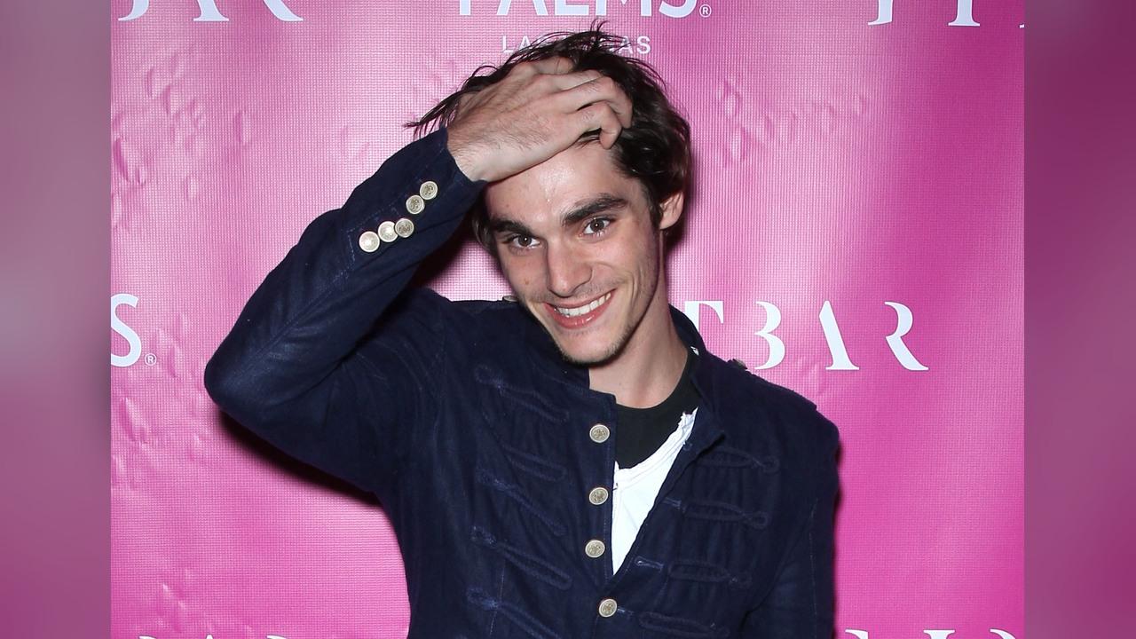 rj mitte dead at