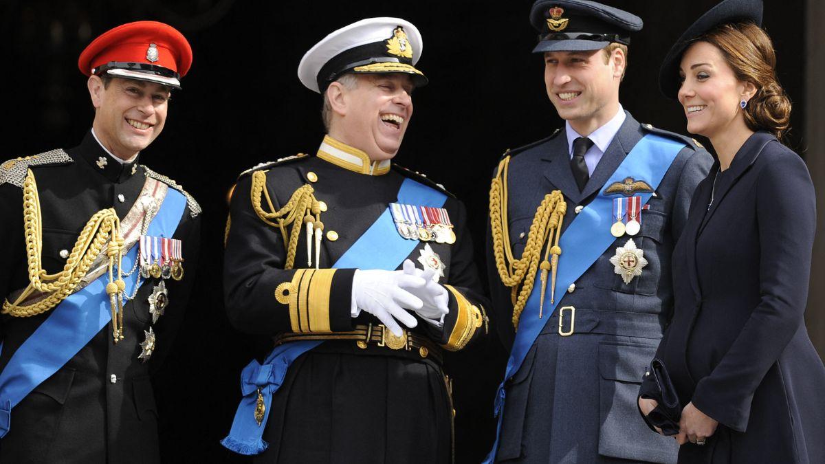 image of royal family