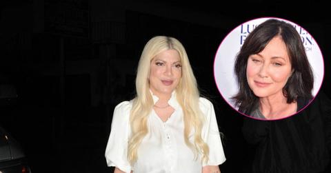 Composite photo of Tori Spelling and Shannen Doherty
