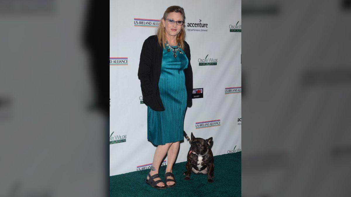 Image of Carrie Fisher suffered a cardiac emergency.
