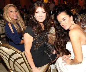 2011__08__Real_Housewives_August301 300×262.jpg