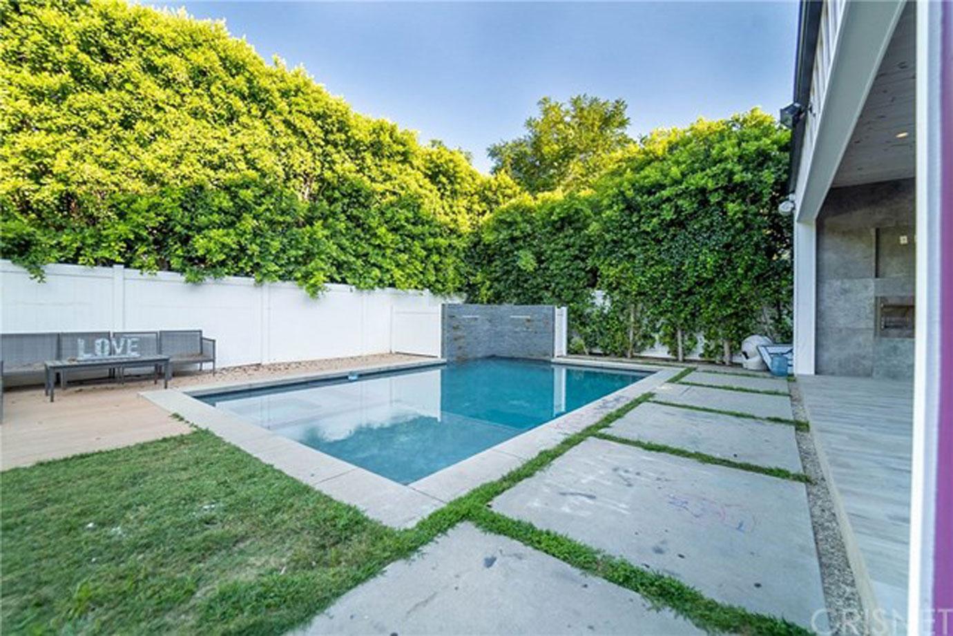 Bella Thorne Sells Pink Sherman Oaks California Home, Must See Photos