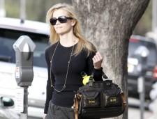 2010__03__Reese_Witherspoon_March3_03_main 225×171.jpg