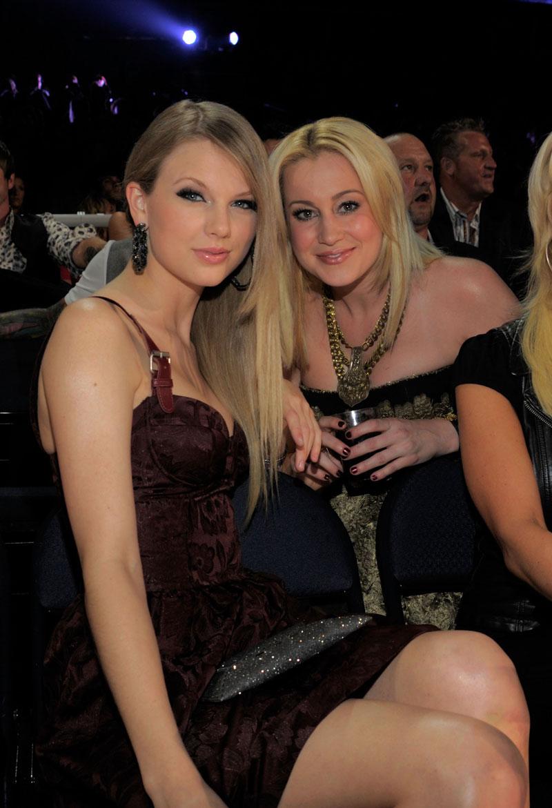 Taylor swift kellie pickler friends girl squad besties frienemies bad blood 05